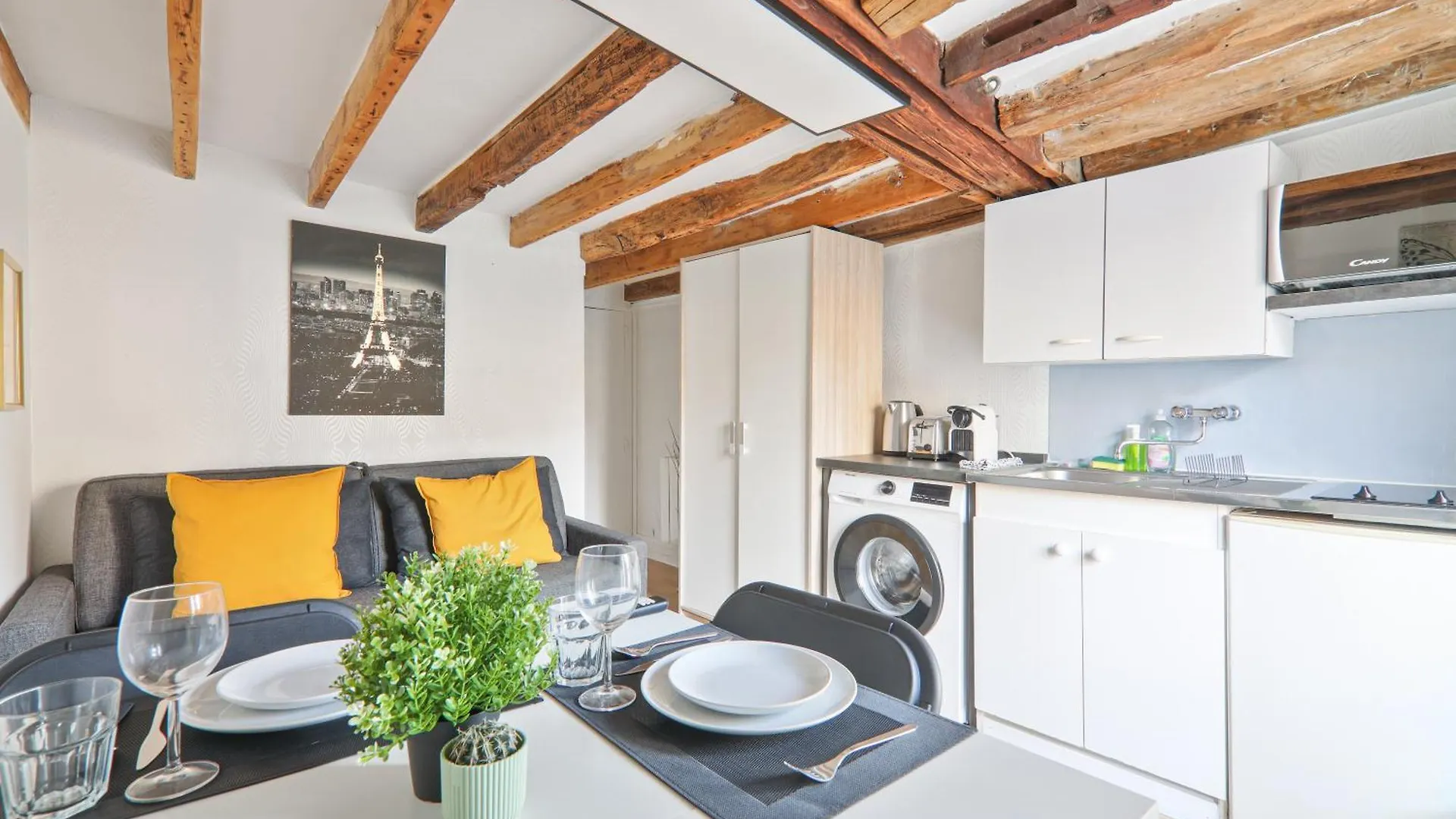 Apartment Studio Quartier Saint-Michel Notre-Dame 4 Free Netflix Paris France